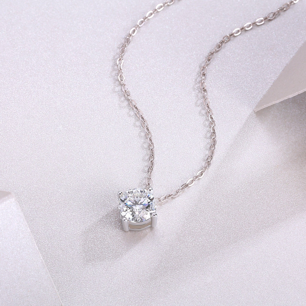 True Heart 1 Carat Moissanite Pendant Necklace in Sterling Silver