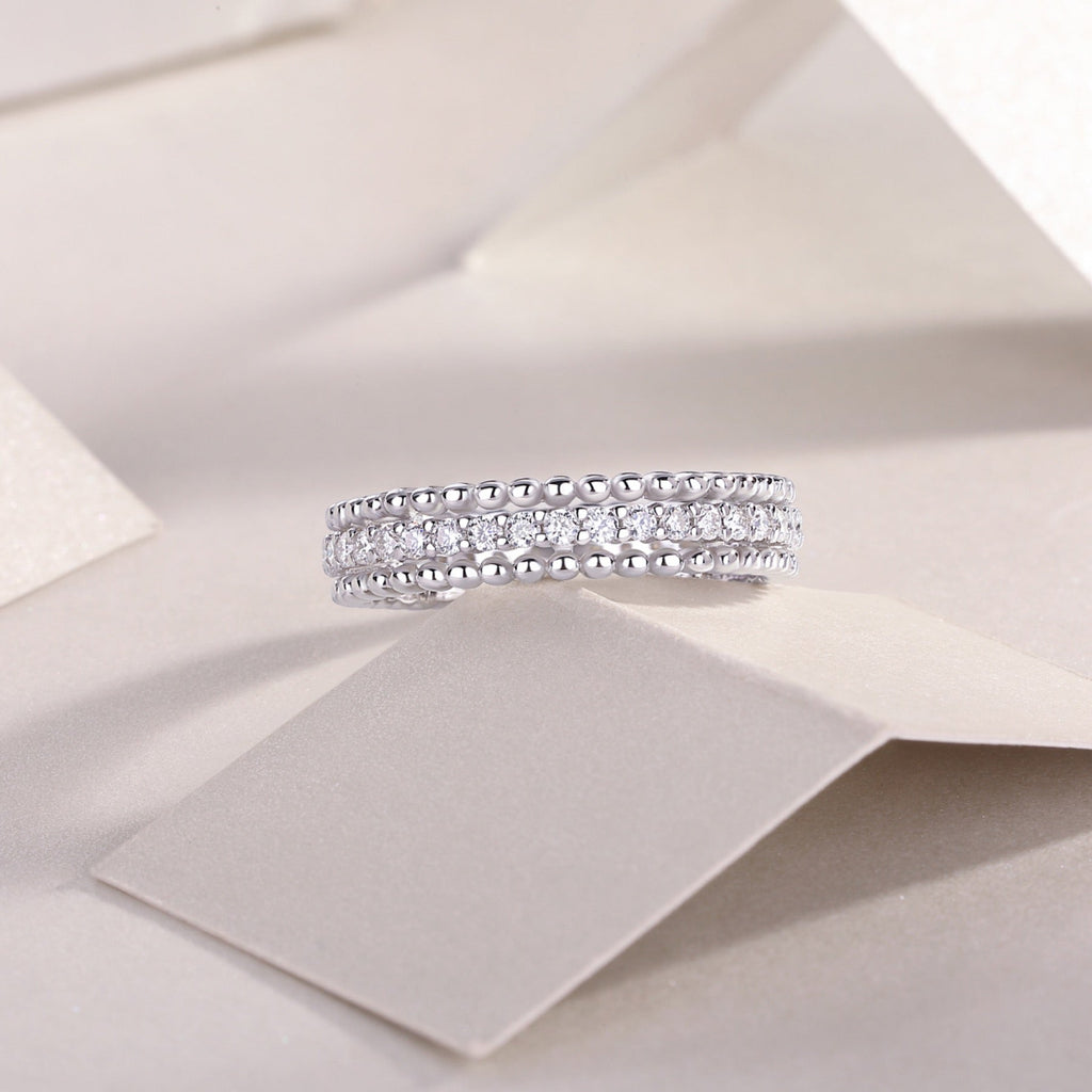 Flutter 1 Carat Moissanite Halo Pendant Necklace in Sterling Silver