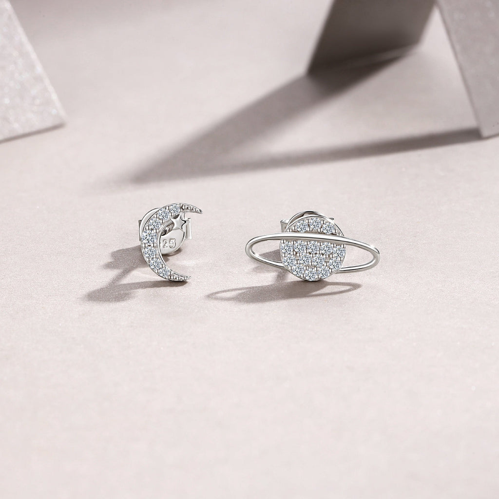 Pianeta Moissanite Stud Earrings in Sterling Silver
