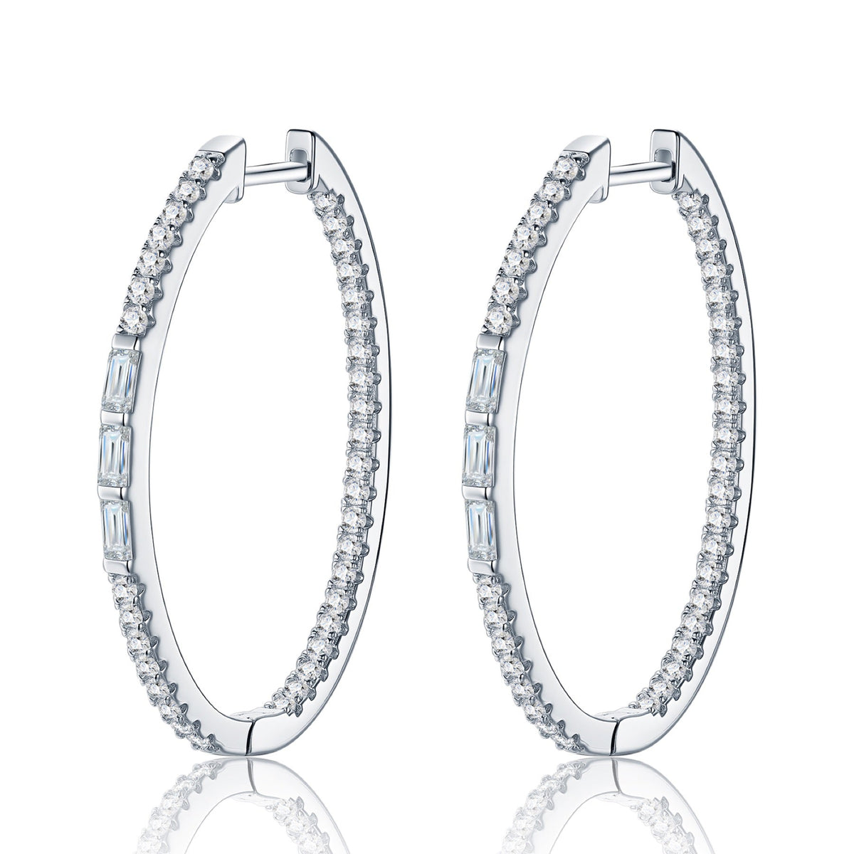 Cerchione Moissanite Hoop Earrings in Sterling Silver