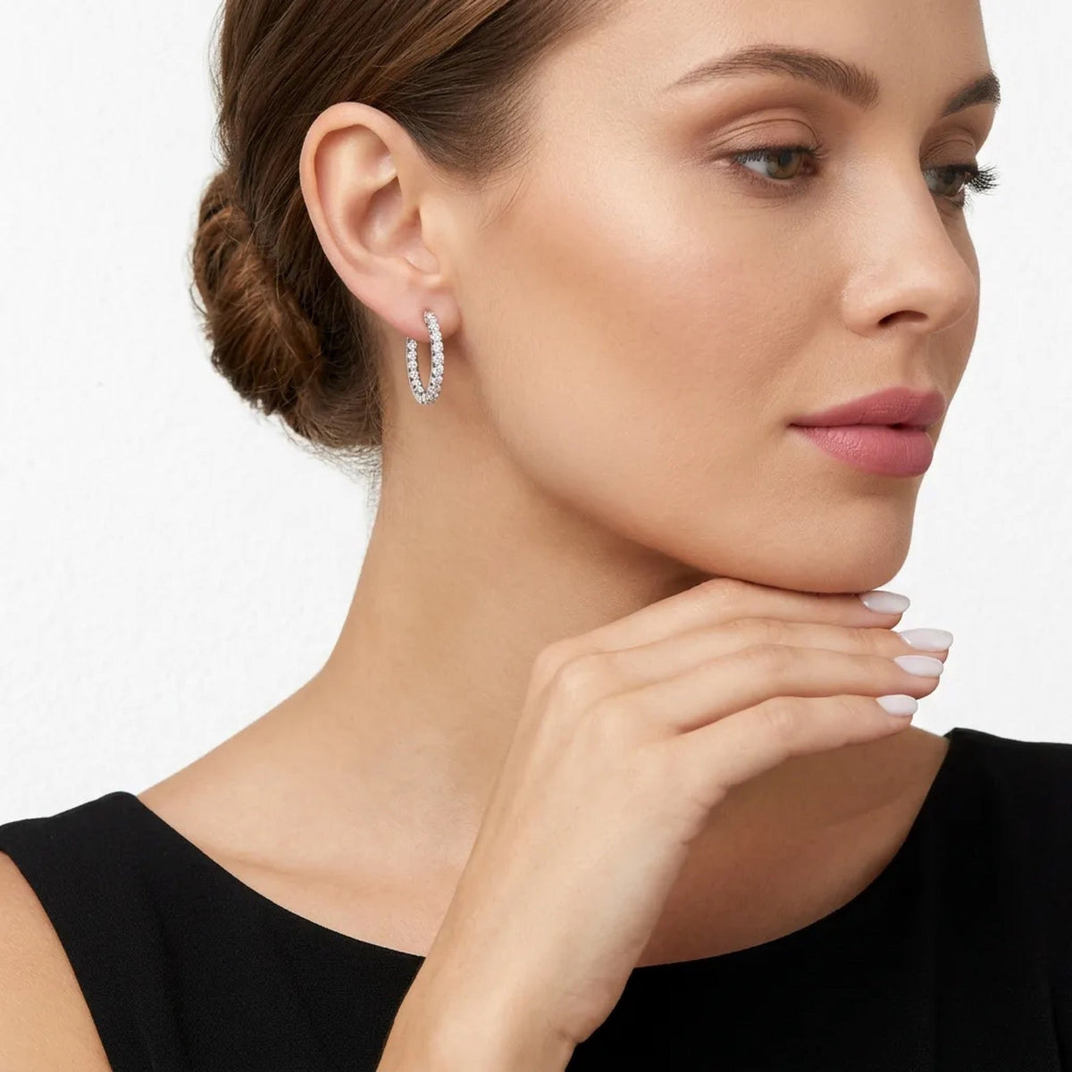 Scaletta Moissanite Huggie Hoop Earrings in Sterling Silver