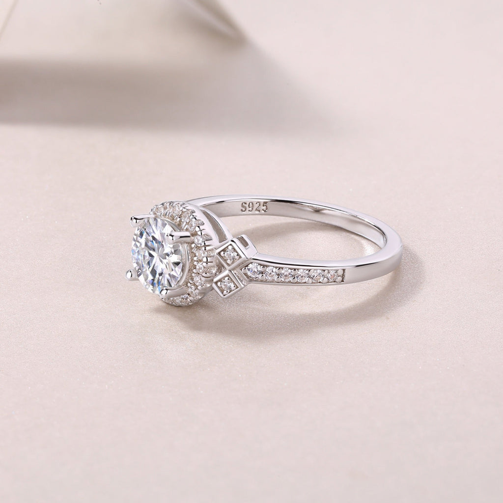 Faro Moissanite Halo Ring in Sterling Silver
