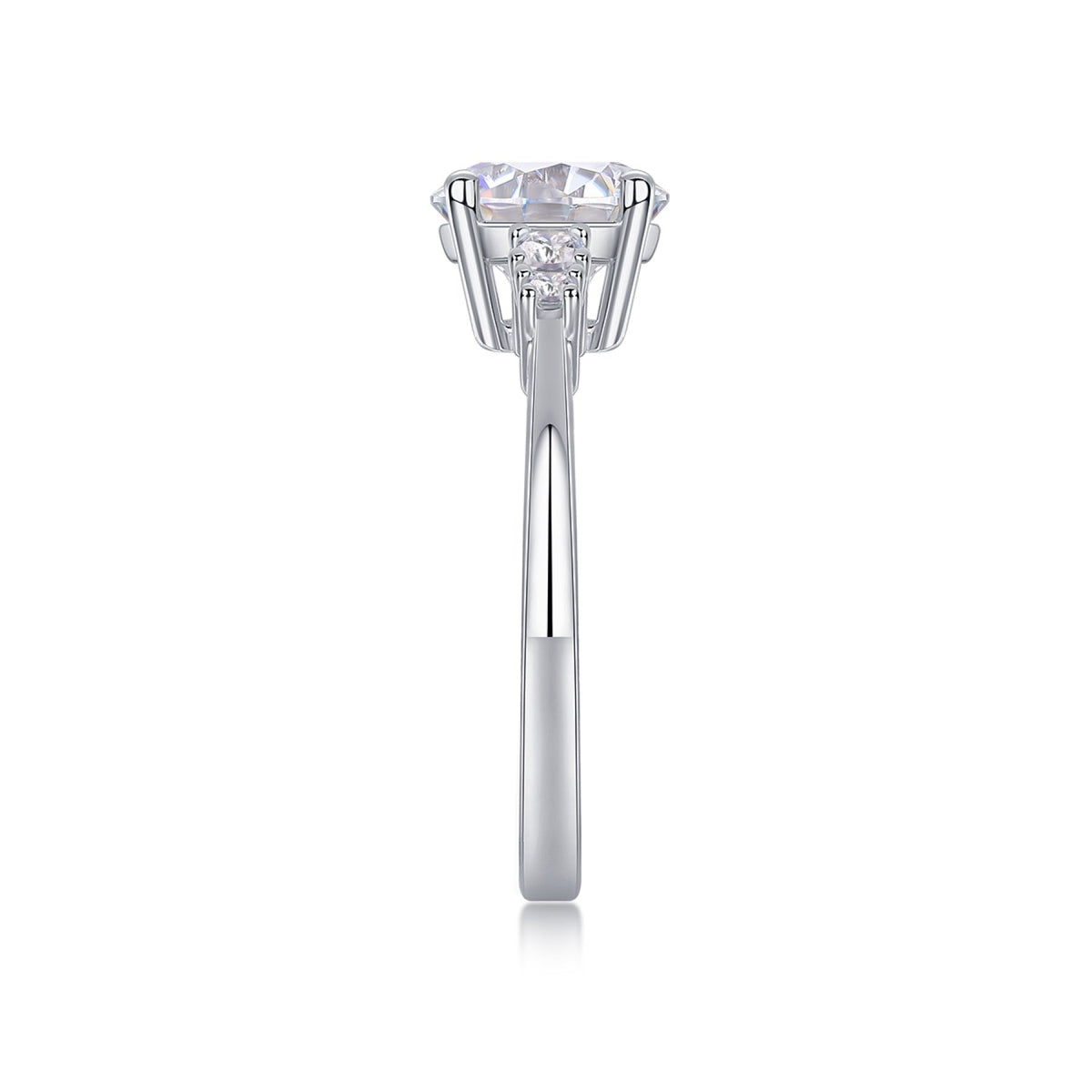 Starvow 2 Carat Moissanite Solitaire Ring in Sterling Silver