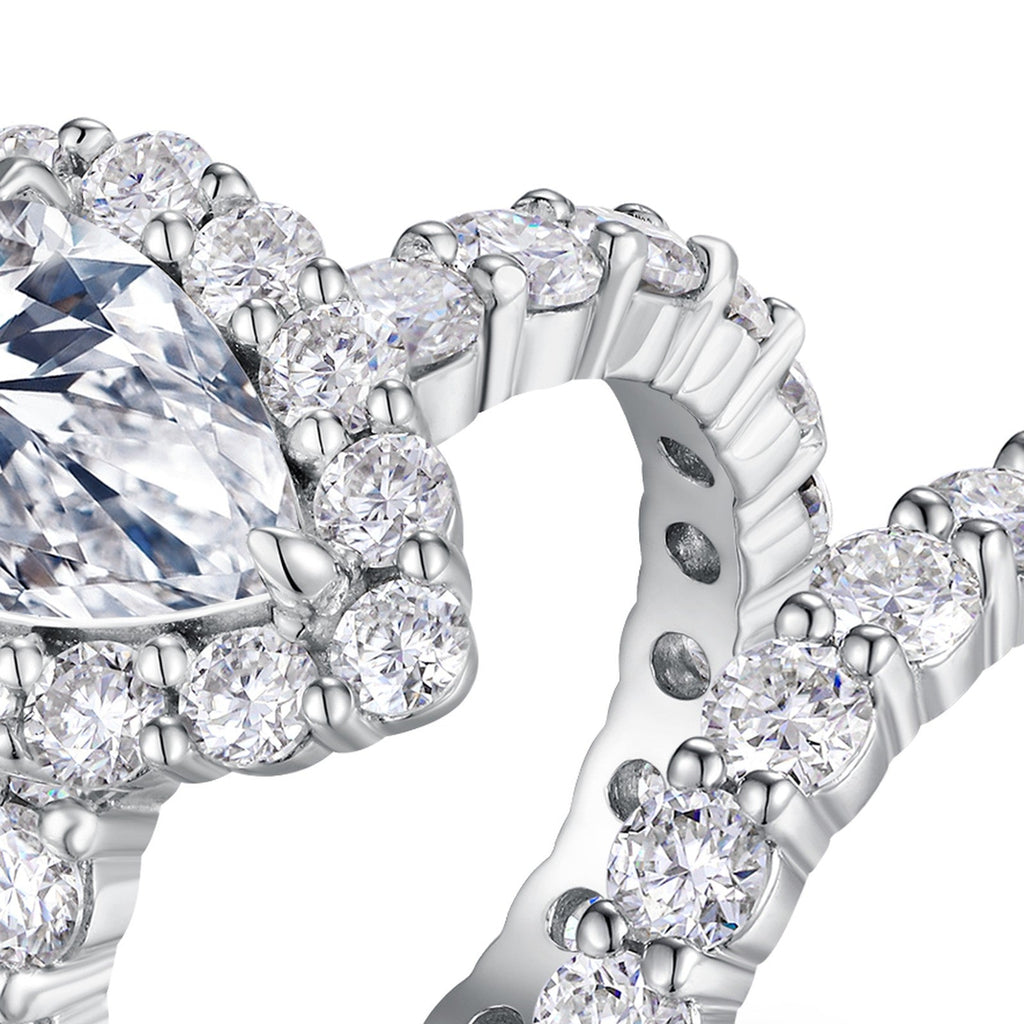 Amorevole Pear-Cut Moissanite Bridal Set Ring in Sterling Silver