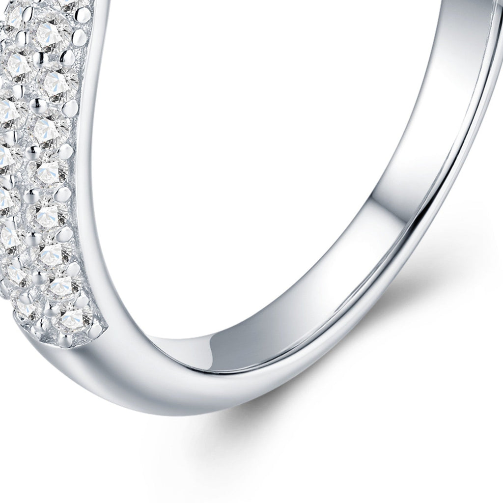 Navicella Moissanite Band Ring in Sterling Silver