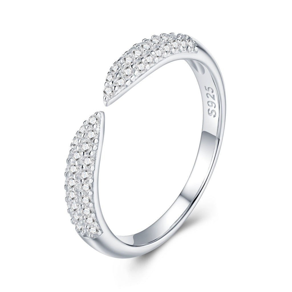 Navicella Moissanite Band Ring in Sterling Silver