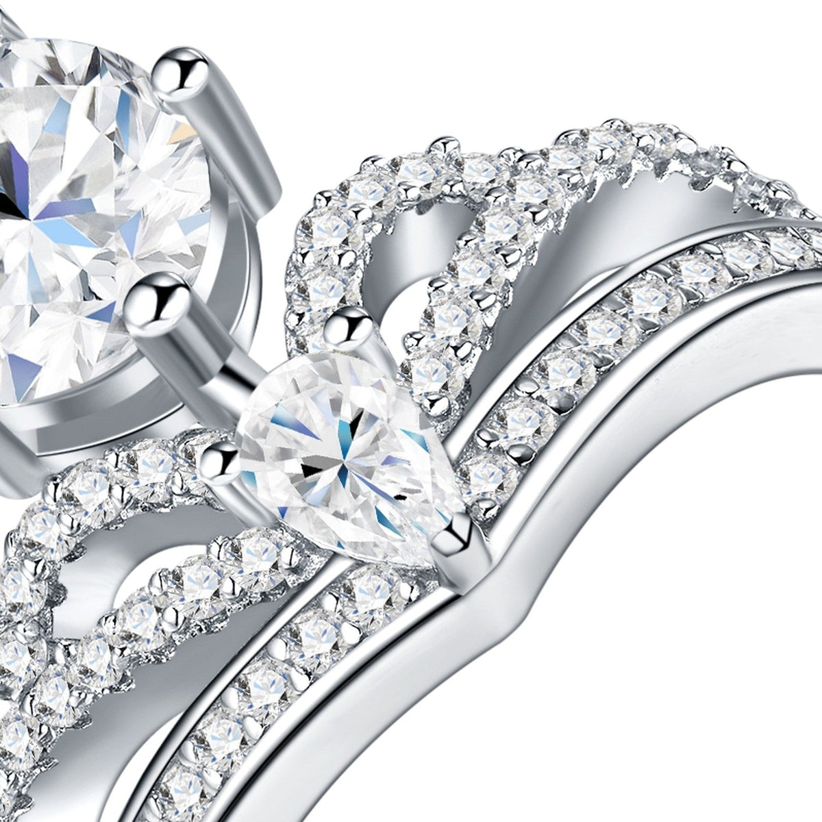 Rounddome 1 Carat Moissanite Halo Ring in Sterling Silver