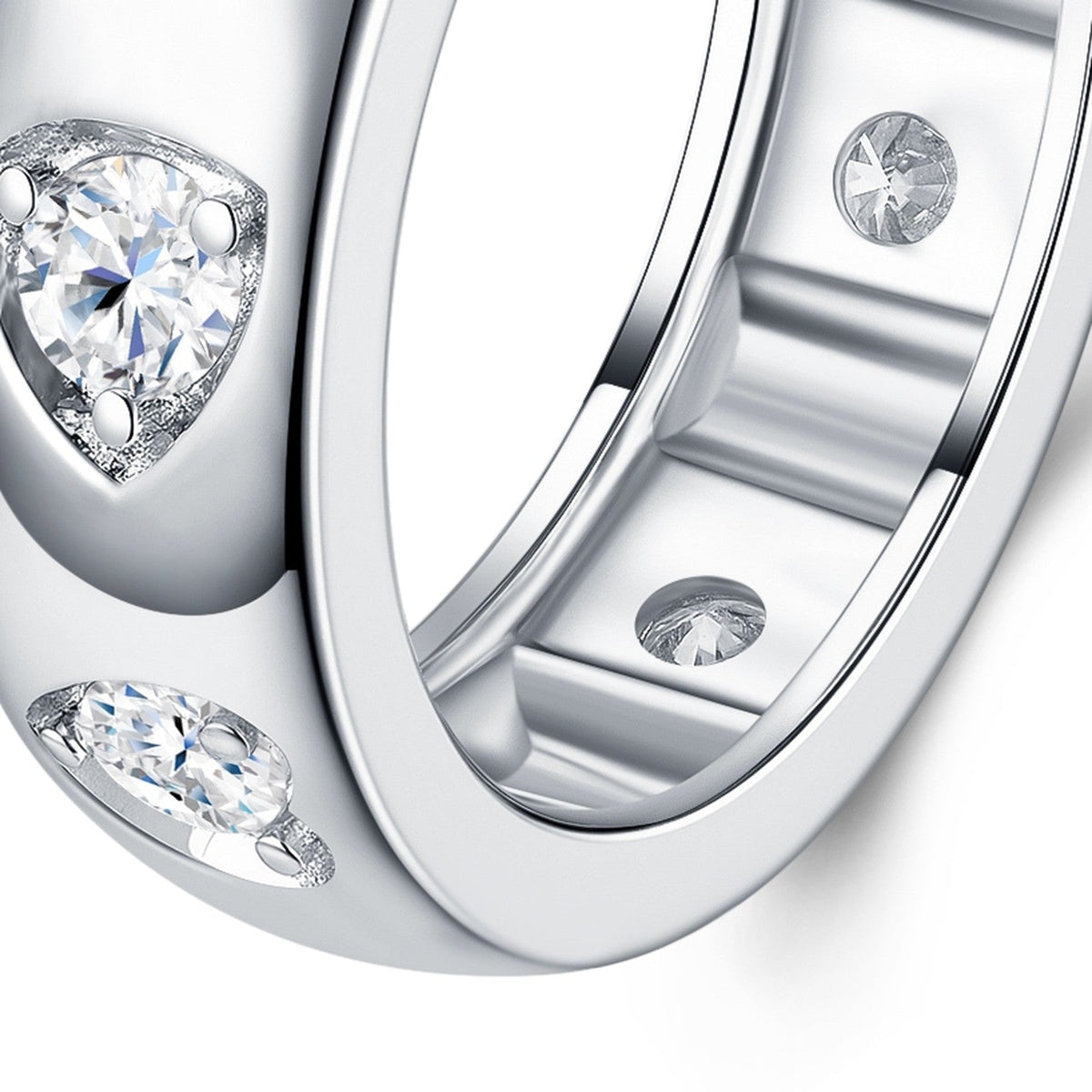 Binario Moissanite Band Ring in Sterling Silver