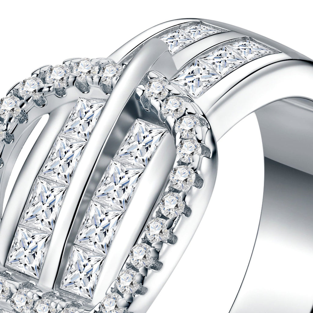 Trittica Moissanite Band Ring in Sterling Silver