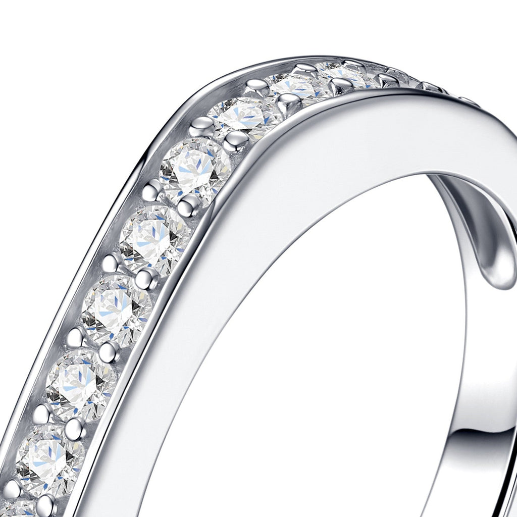 Doppietta Moissanite Band Ring in Sterling Silver