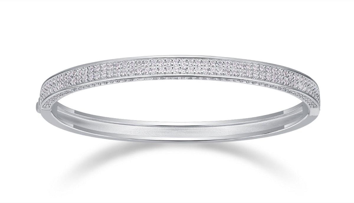 Traiettoria Moissanite Bangle Bracelet in Sterling Silver