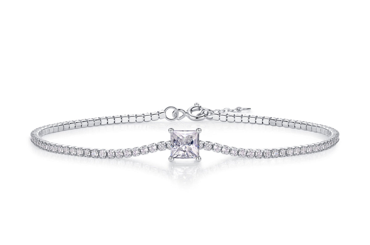 Ghiaccio Moissanite Chain Bracelet in Sterling Silver