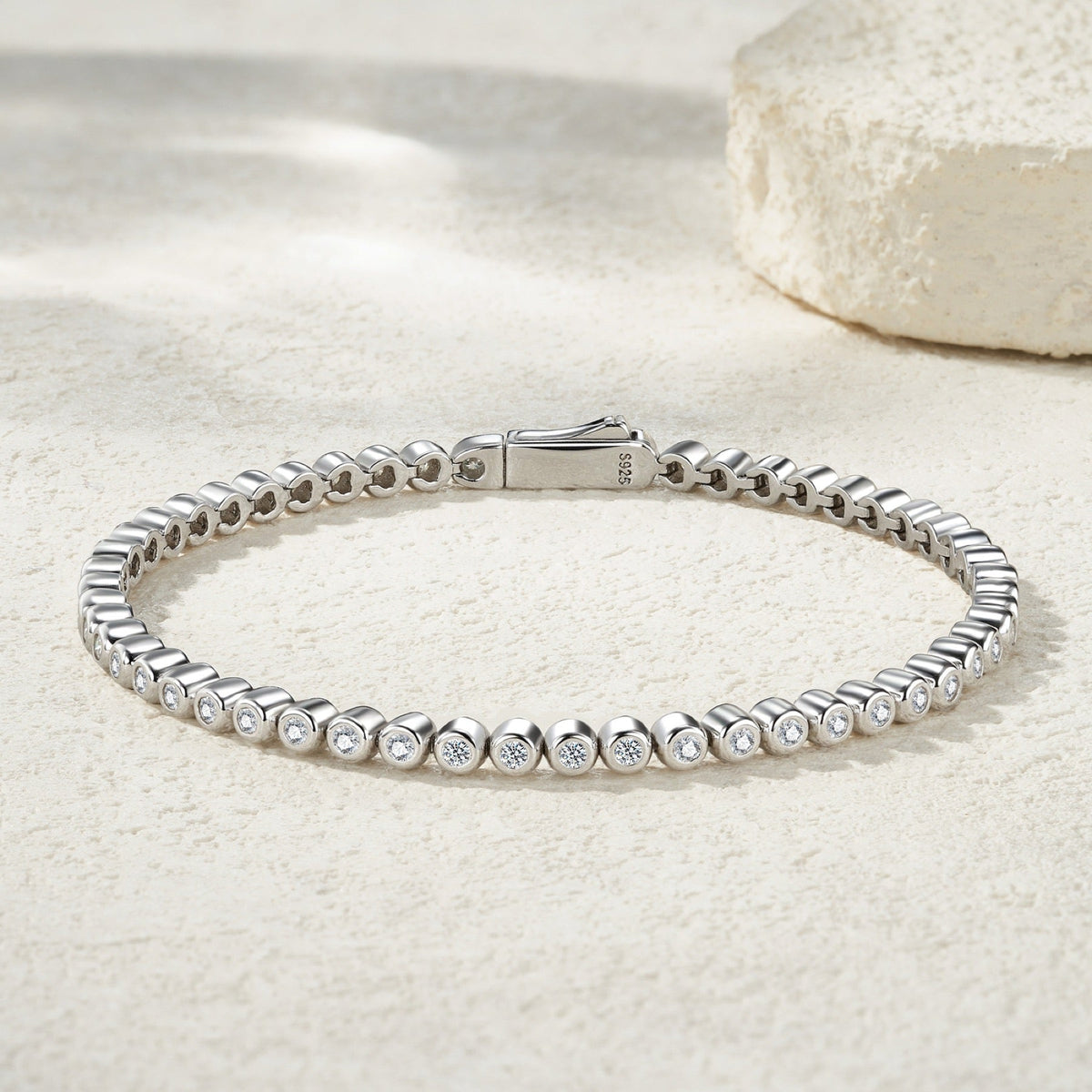 Filante Moissanite Tennis Bracelet in Sterling Silver