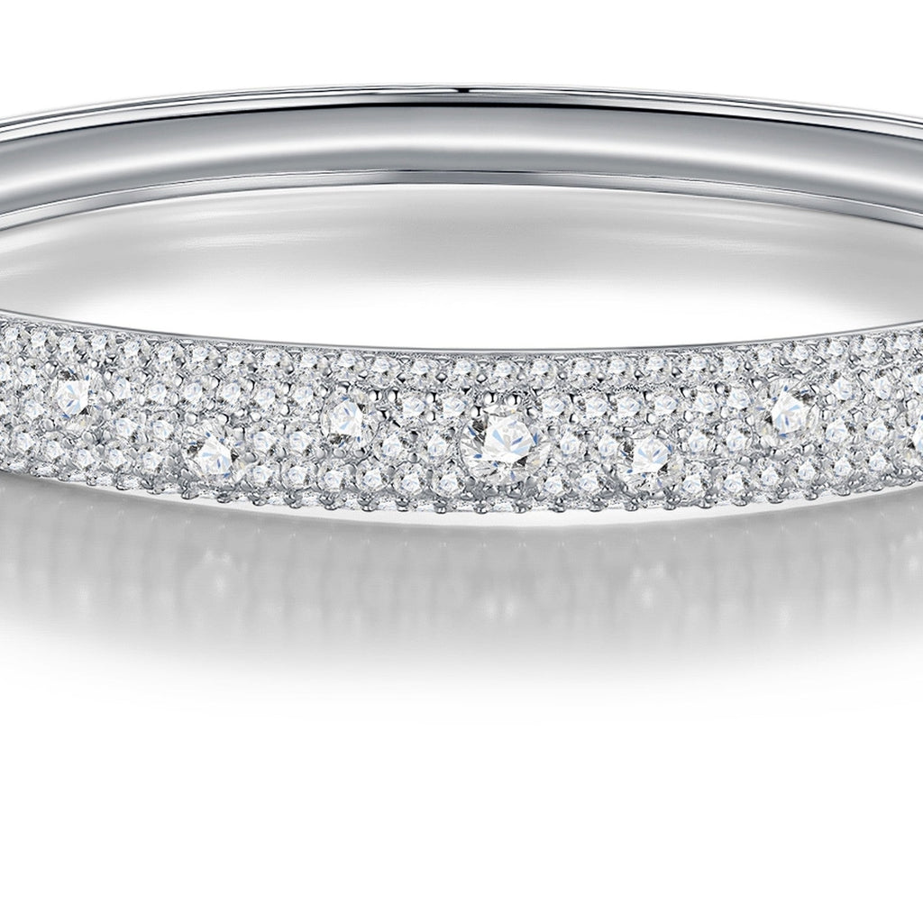 Duna Moissanite Bangle Bracelet in Sterling Silver