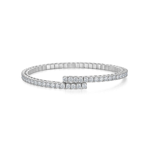 Avvolgente Moissanite Cuff Bracelet in Sterling Silver