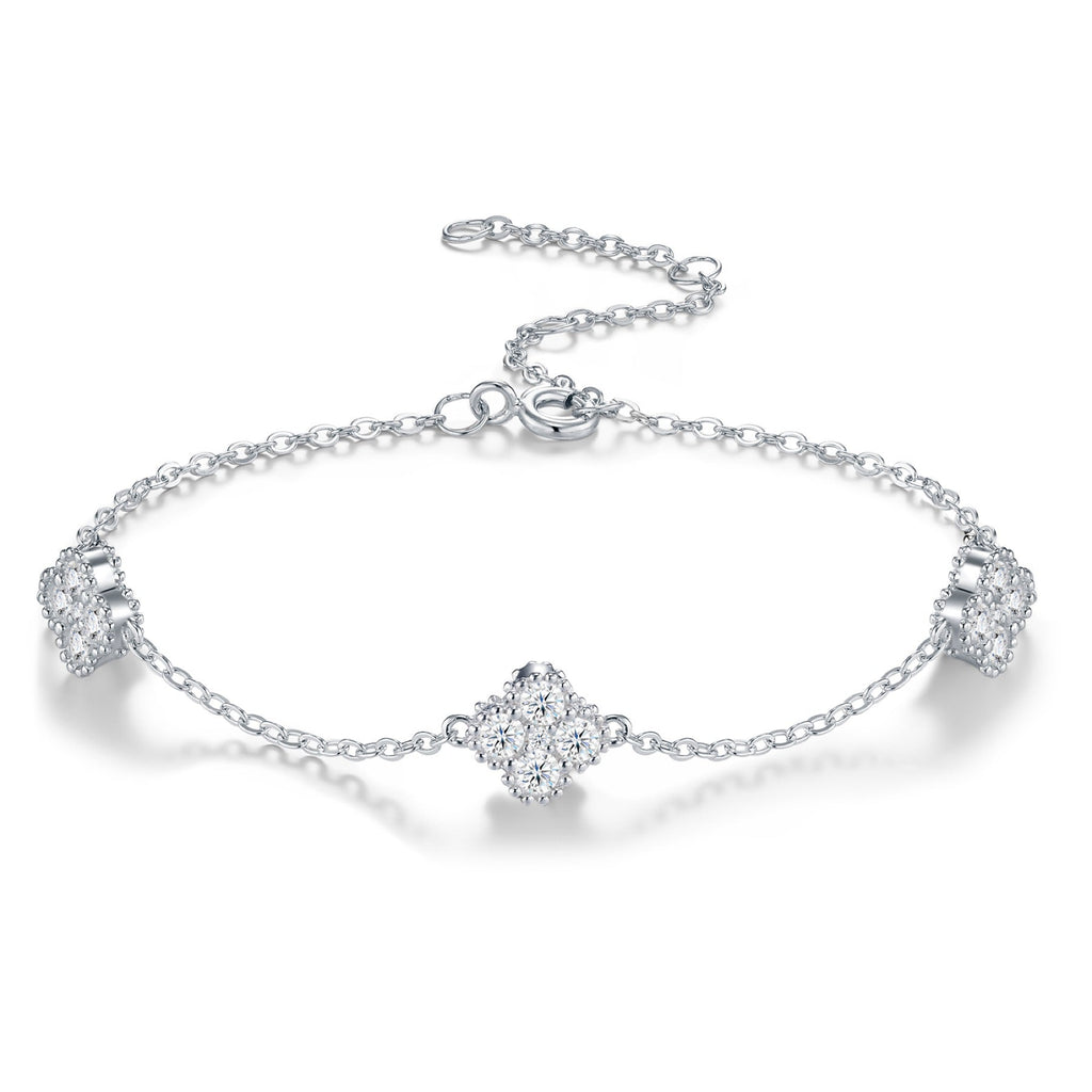 Trifoglietto Moissanite Chain Bracelet in Sterling Silver