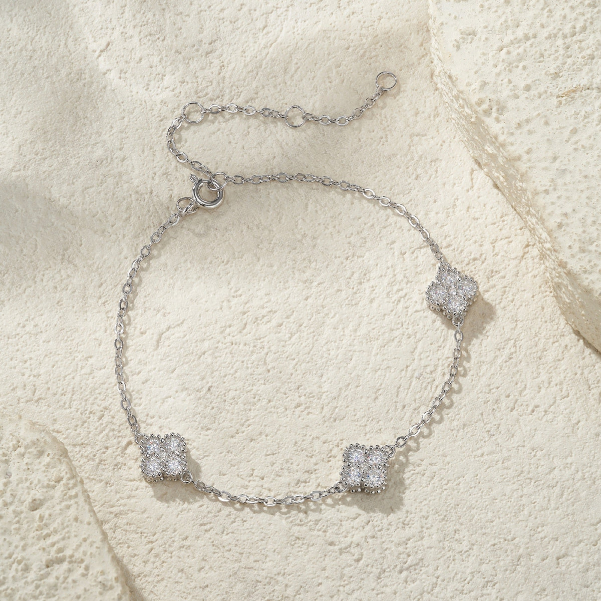 Trifoglietto Moissanite Chain Bracelet in Sterling Silver