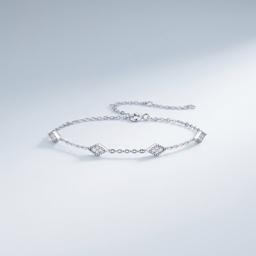 Rombolino Moissanite Chain Bracelet in Sterling Silver