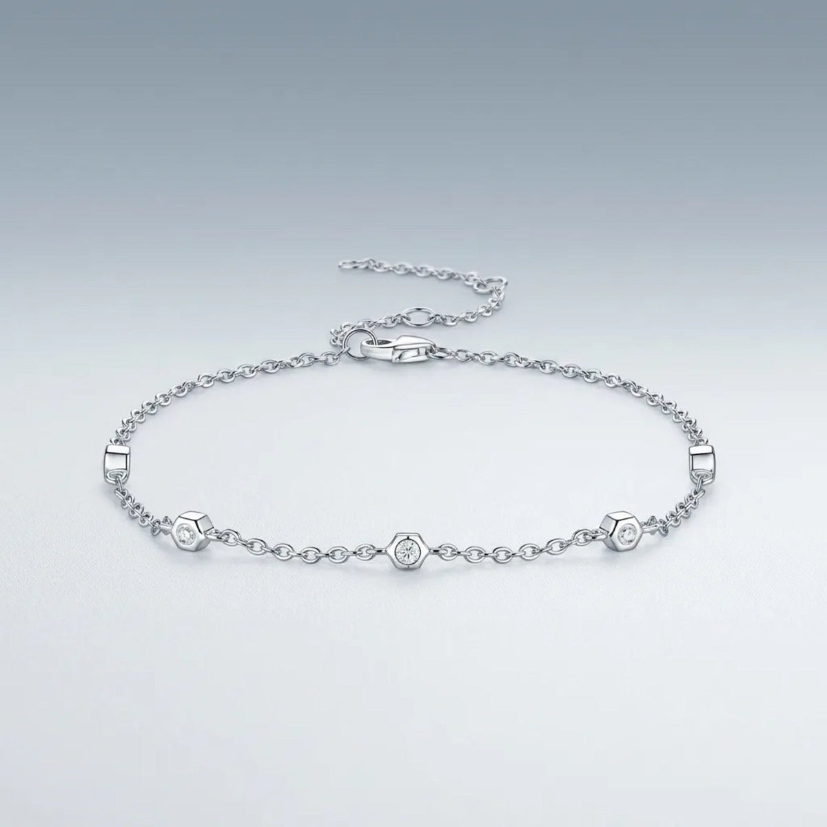 Solotondo Moissanite Chain Bracelet in Sterling Silver