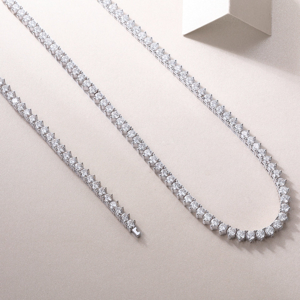Solitaria Moissanite Tennis Necklace in Sterling Silver