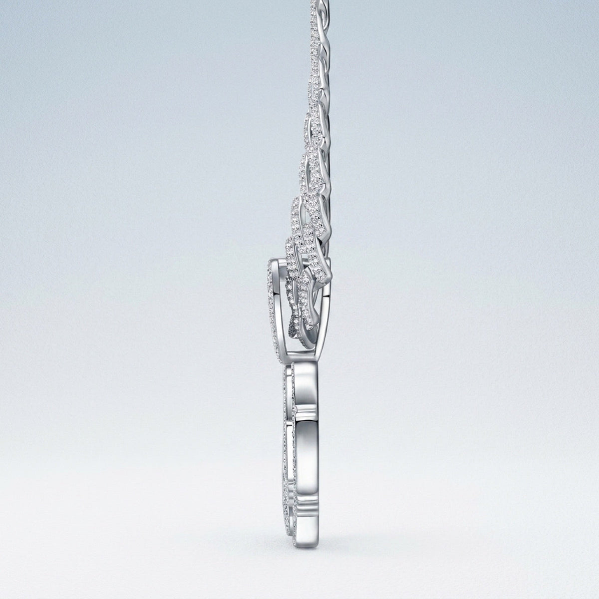 Queen Moissanite Nameplate Necklace in Sterling Silver
