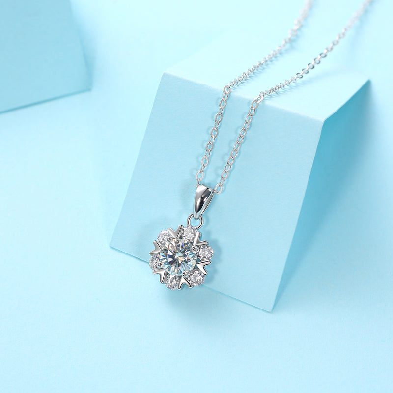Snowflake 1ct Moissanite Pendant Necklace in S925 Sterling Silver