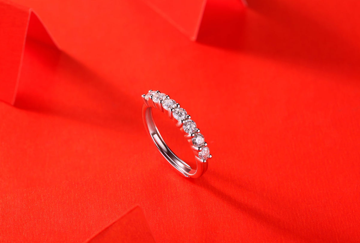 Wholeness Moissanite Ring in S925 Sterling Silver