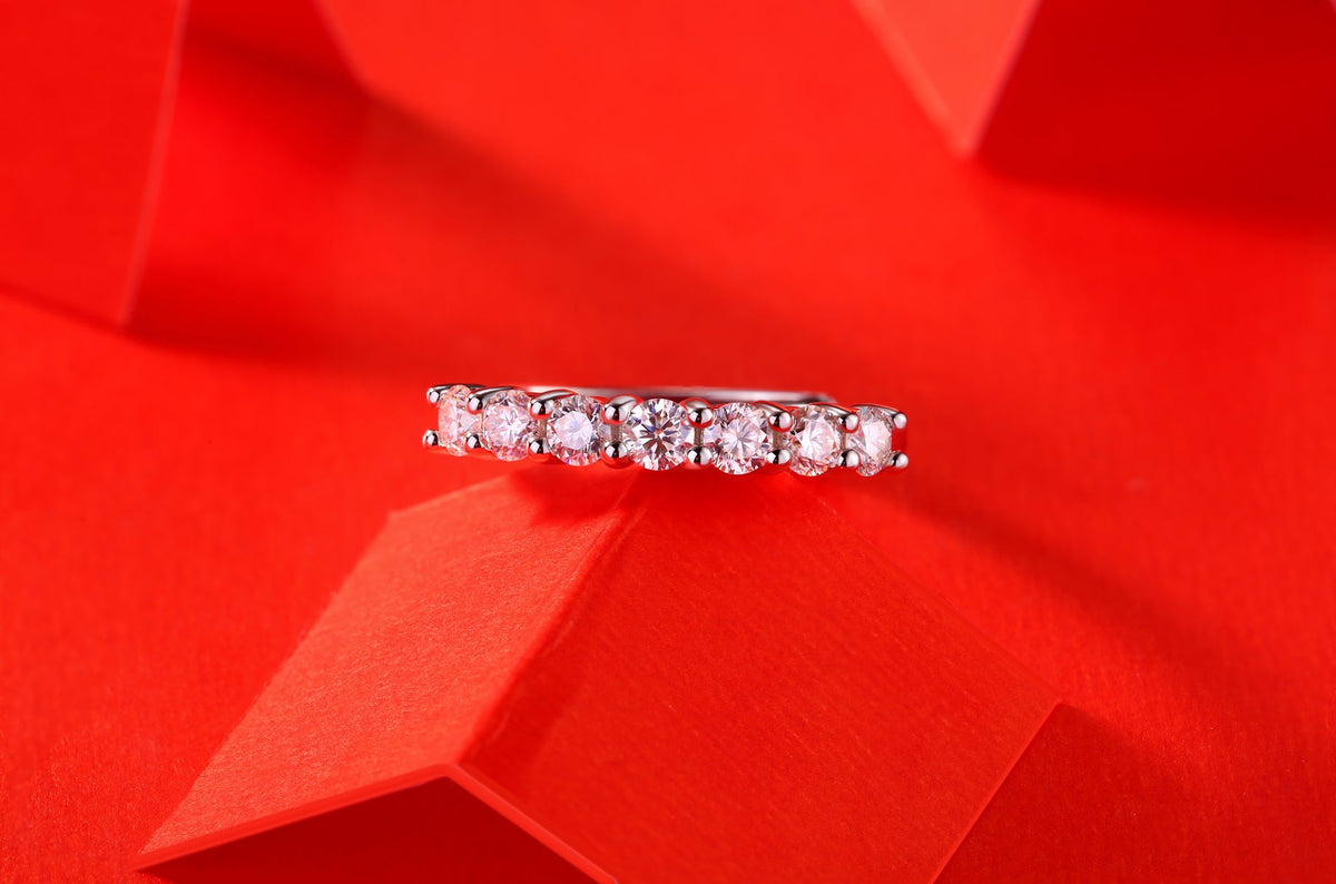 Wholeness Moissanite Ring in S925 Sterling Silver