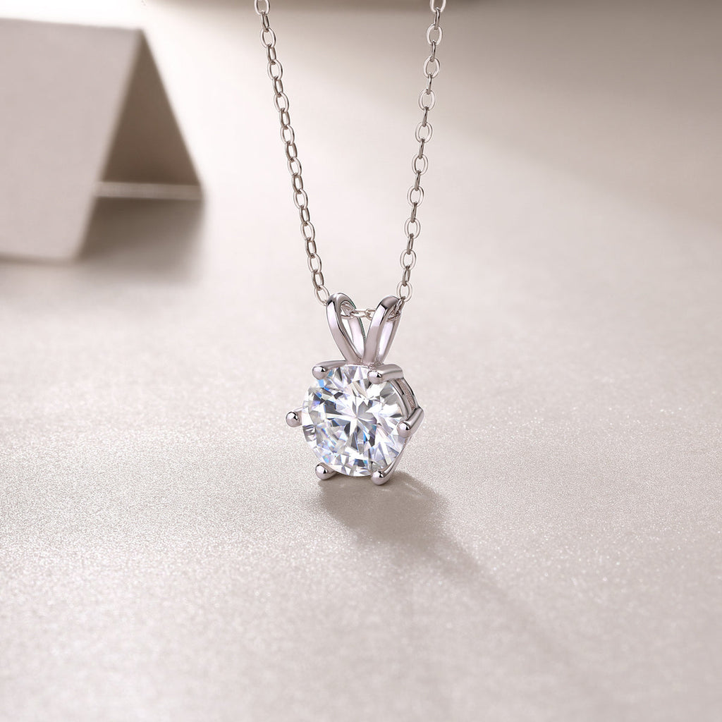 Romantic Token Moissanite Pendant Necklace in S925 Sterling Silver