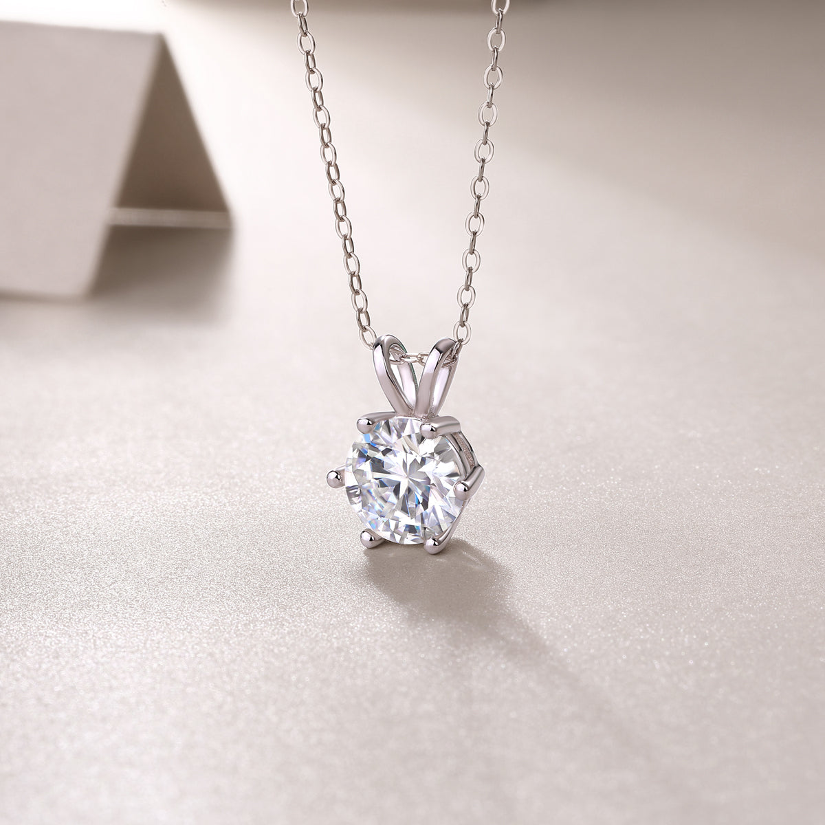 Romantic Token Moissanite Pendant Necklace in S925 Sterling Silver