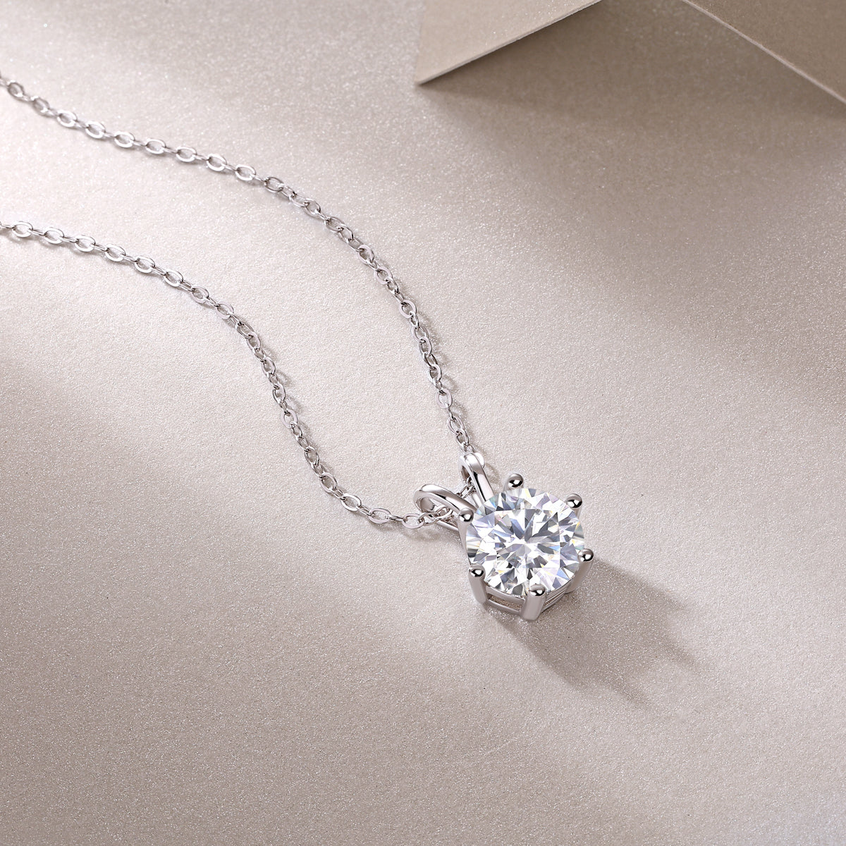 Romantic Token Moissanite Pendant Necklace in S925 Sterling Silver