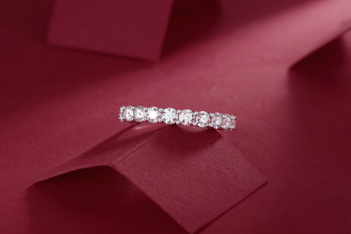 Shimmer Moissanite Ring in S925 Sterling Silver